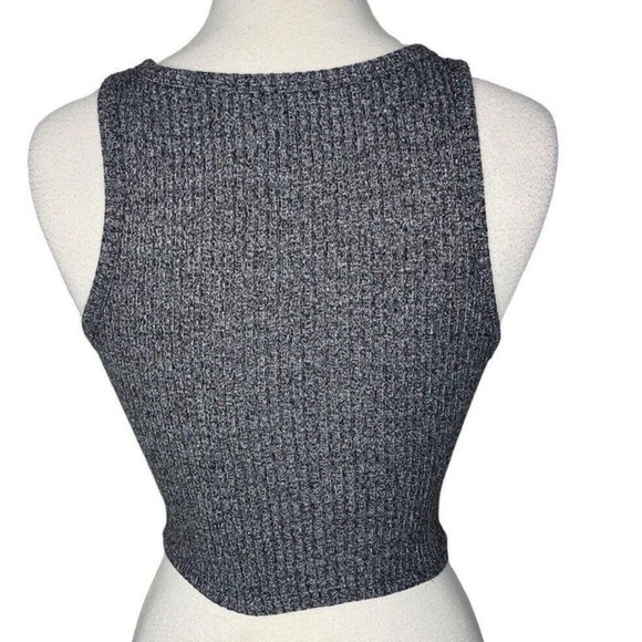 American Eagle Soft Gray Ribbed Plush V-Neck Cropped Tank Top - Picture 6 of 7